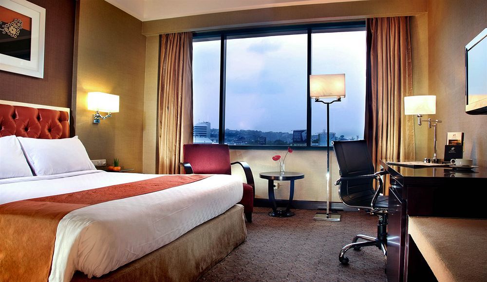 Hotel Ciputra Semarang Managed By Swiss-Belhotel International Rom bilde