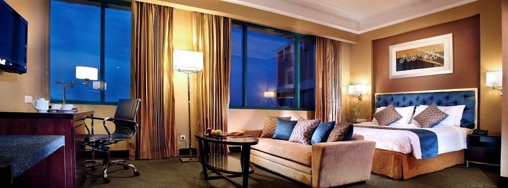 Hotel Ciputra Semarang Managed By Swiss-Belhotel International Eksteriør bilde